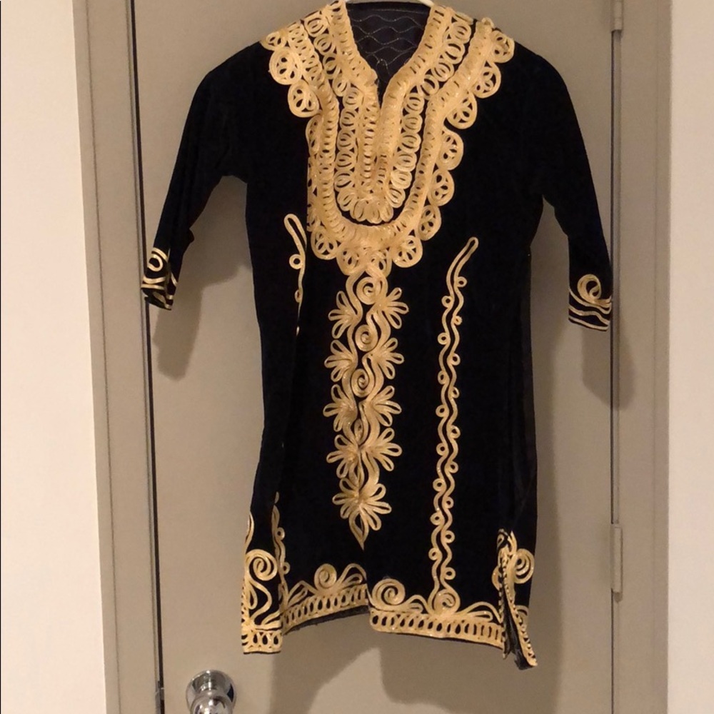 🍎Black Velvet with Gold piping Tunic